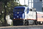 RNCX 1755 leads train 73 southbound